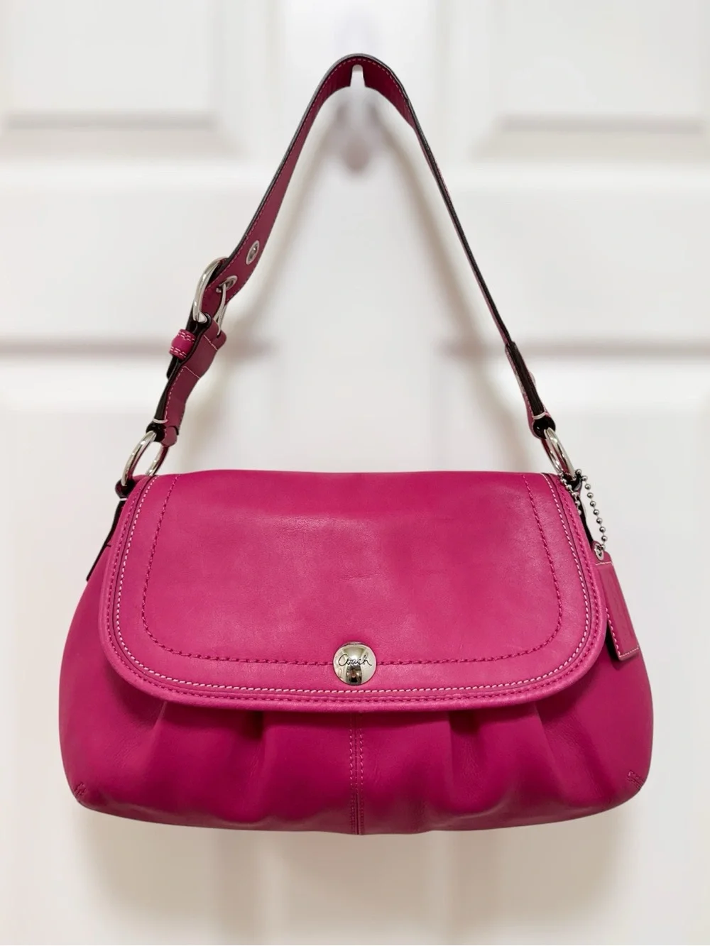 Coach Soho Pleated Shoulder Bag Hot Pink Glove Tanned Leather Like New